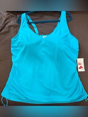 Lands' End Chlorine Resistant Vneck Tankini Swim Top